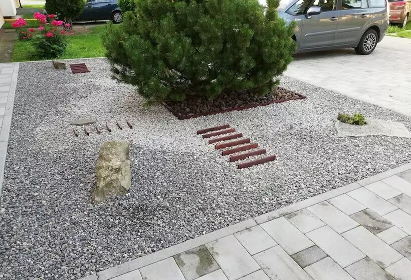 ペンション Studio Apartments Korosteljev