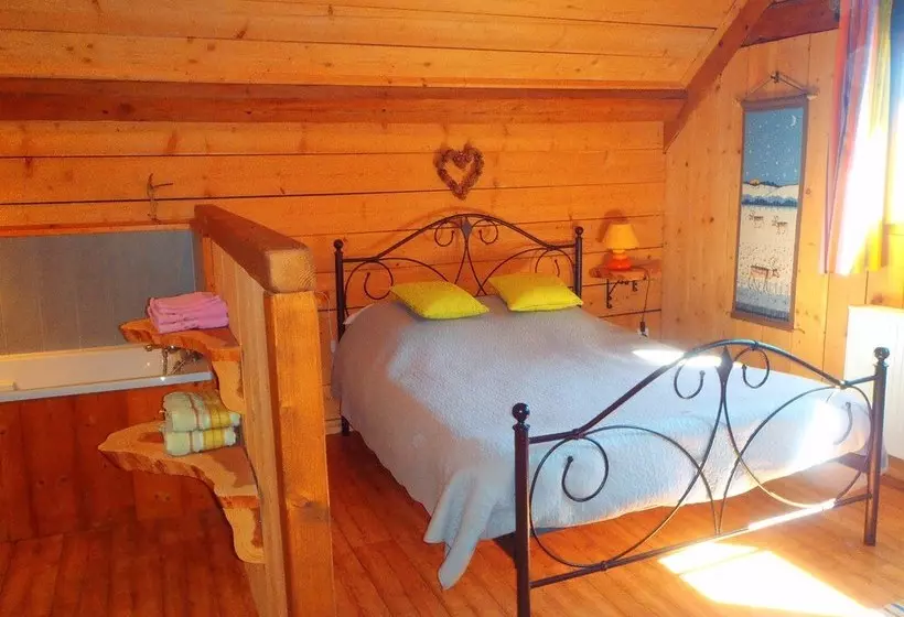 تختخواب و صبحانه Chambres D Hôtes La Petite Finlande
