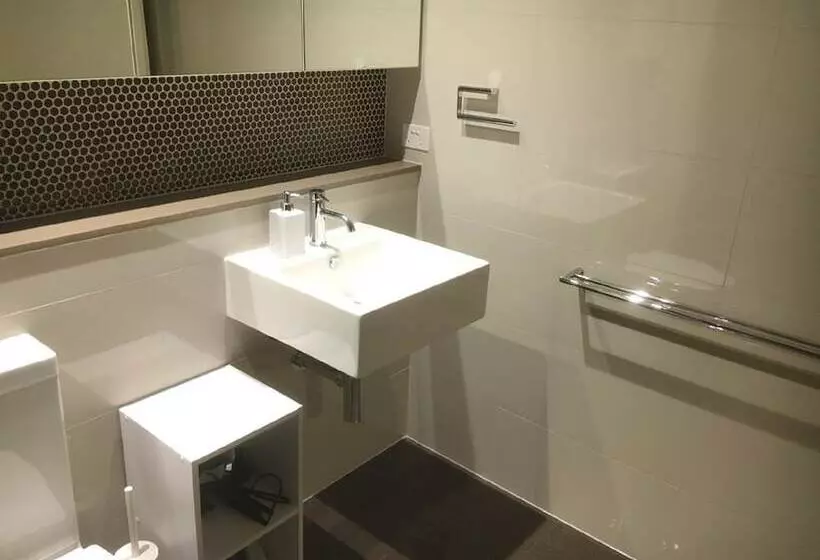 Cbd Apartment In Perfect Location