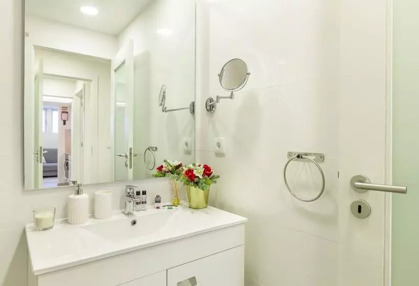 D&s   Torne Apartments