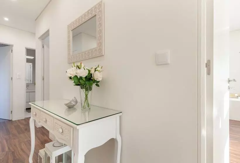 D&s   Torne Apartments