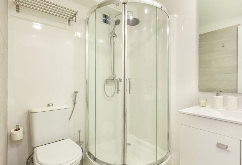 D&s   Torne Apartments