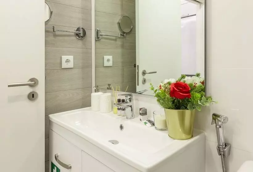 D&s   Torne Apartments