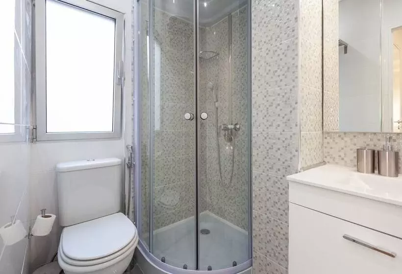 D&s   Torne Apartments