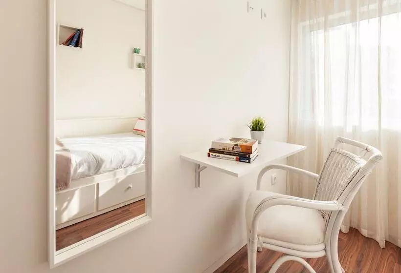 D&s   Torne Apartments