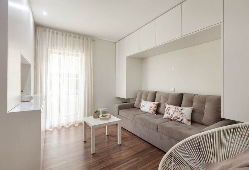 D&s   Torne Apartments