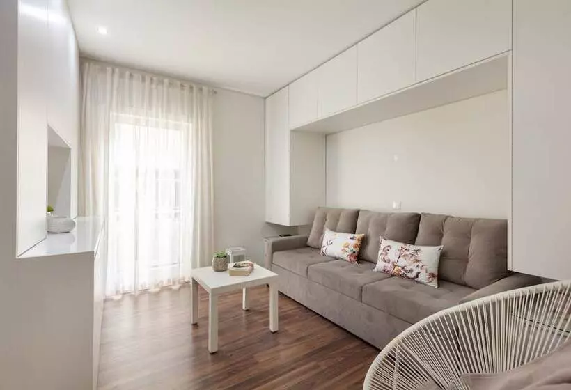 D&s   Torne Apartments