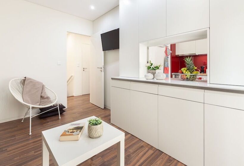 D&s   Torne Apartments