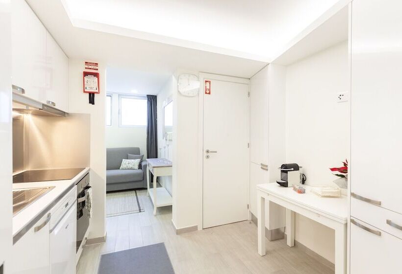 D&s   Torne Apartments