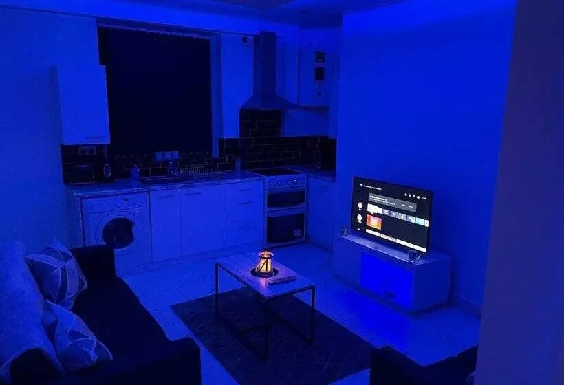 Empreo Serviced Apartments