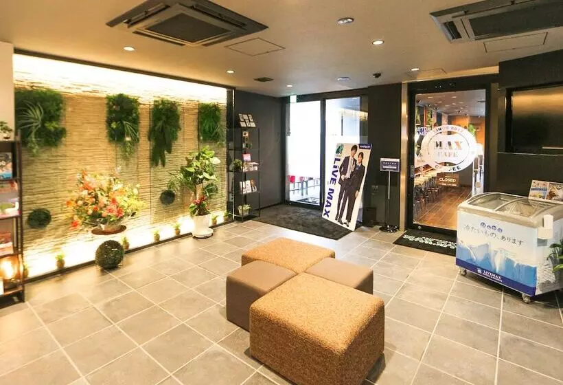 Hotelli Livemax Chibaminatoekimae