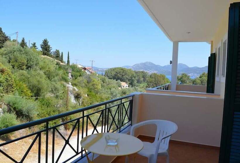 Pension (Hôtel basse catégorie) Katsenos Studios