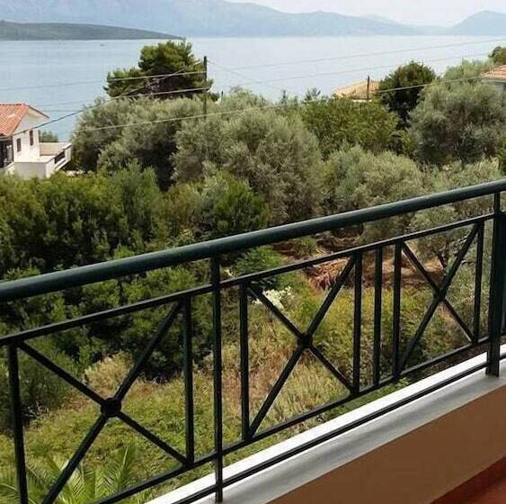 Pension (Hôtel basse catégorie) Katsenos Studios