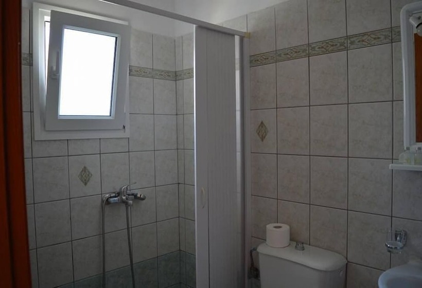 Pension (Hôtel basse catégorie) Katsenos Studios