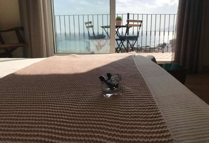 ペンション Rooms In Seafront Villa