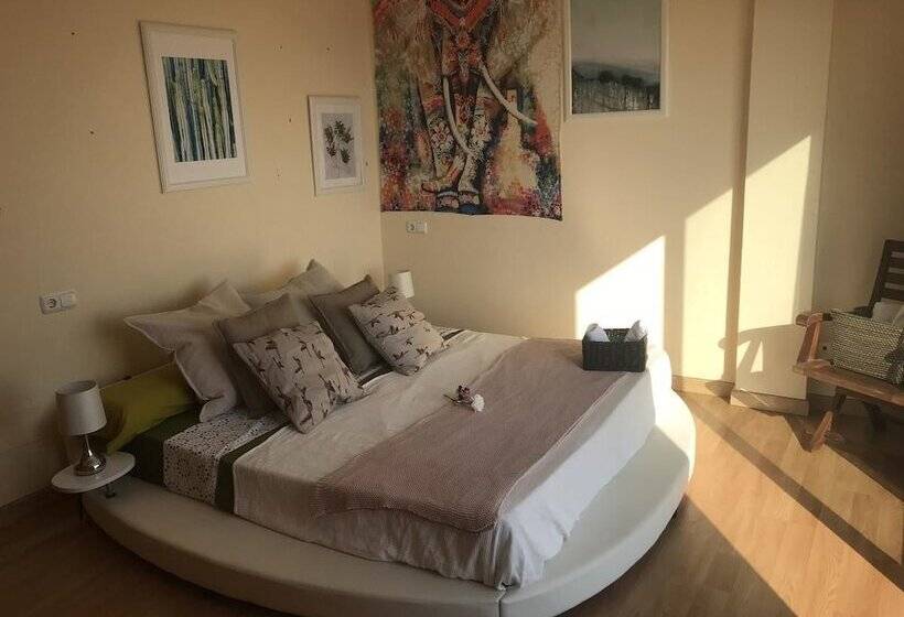 ペンション Rooms In Seafront Villa