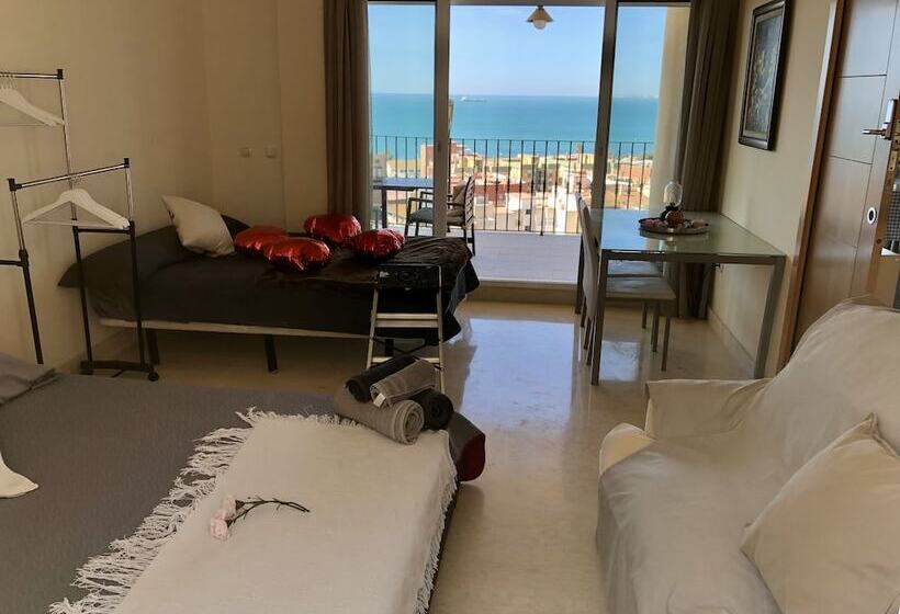 ペンション Rooms In Seafront Villa