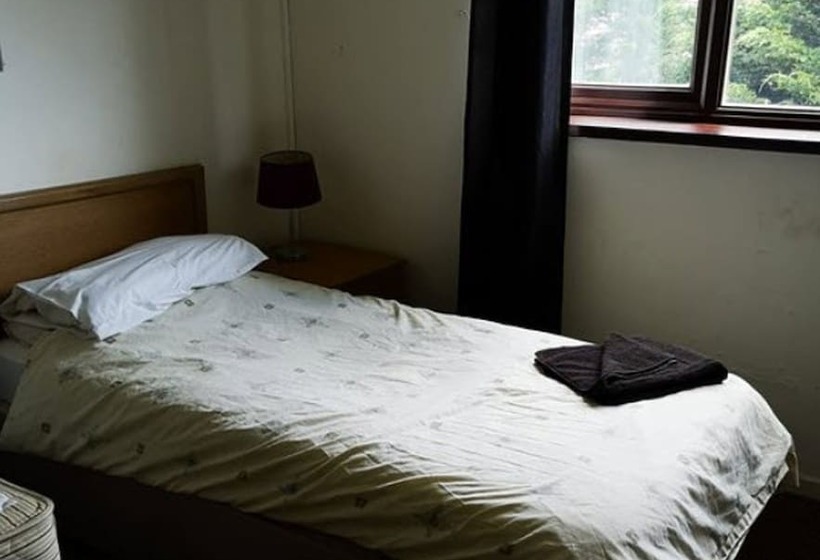 בית מלון כפרי Scotts