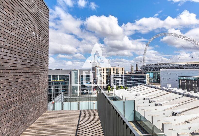 Lush Apartment   London Designer Outlet