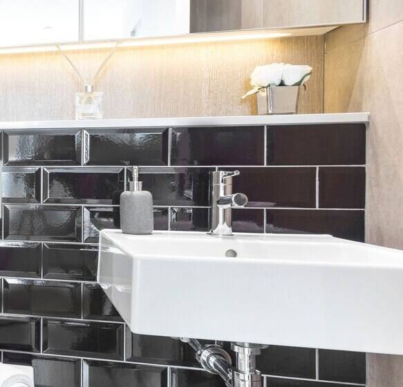 Lush Apartment   London Designer Outlet