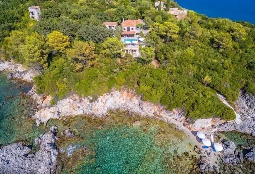 580m² Homm Luxurious Seaside Residence In Syvota, 14 Ppl