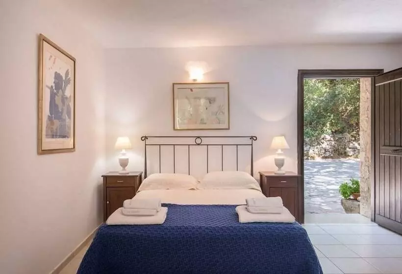 580m² Homm Luxurious Seaside Residence In Syvota, 14 Ppl