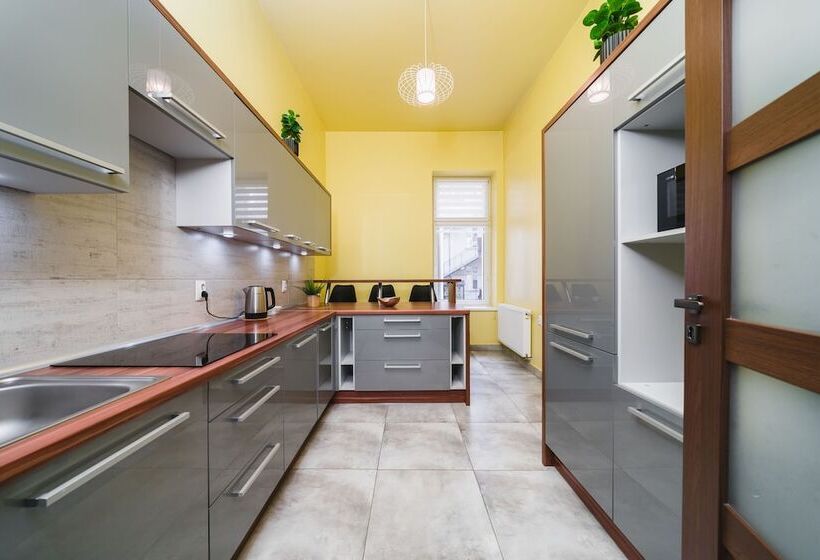 Barbakan Residence Old Town