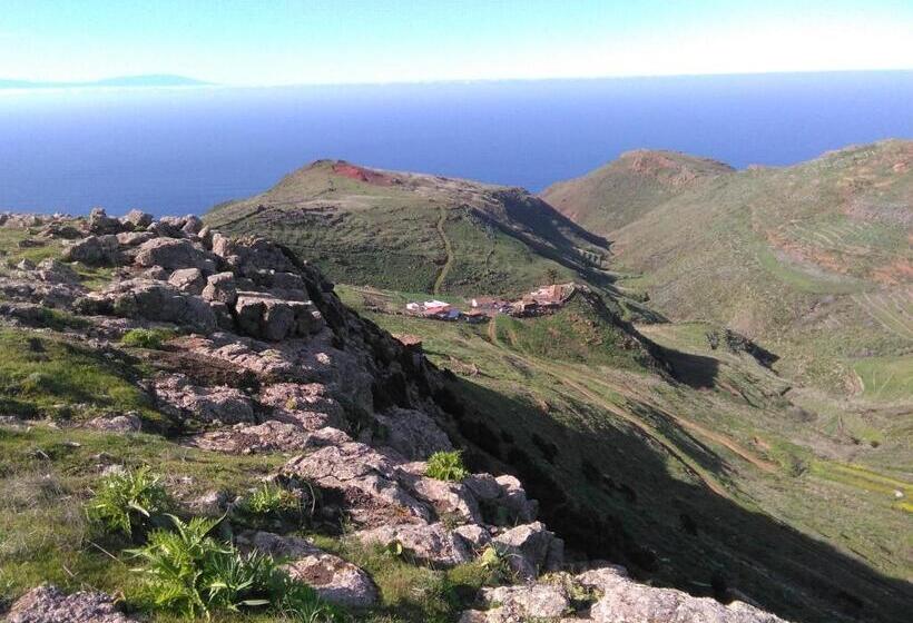 تختخواب و صبحانه Tabaiba Guesthouse