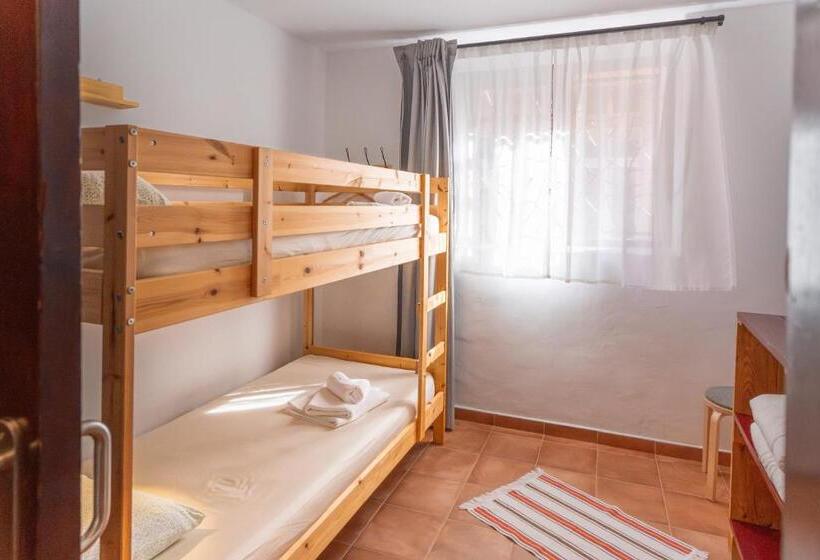 تختخواب و صبحانه Tabaiba Guesthouse