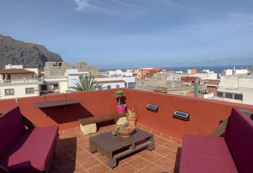 تختخواب و صبحانه Tabaiba Guesthouse