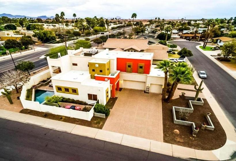 Amelia  Pueblo Viejo