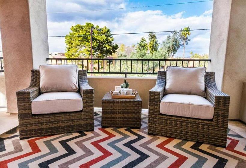 Amelia  Pueblo Viejo