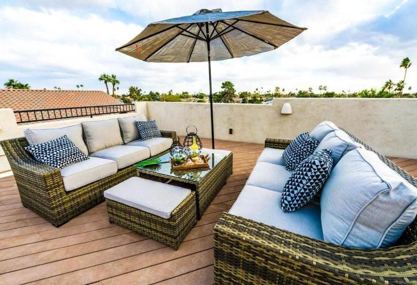 Amelia  Pueblo Viejo