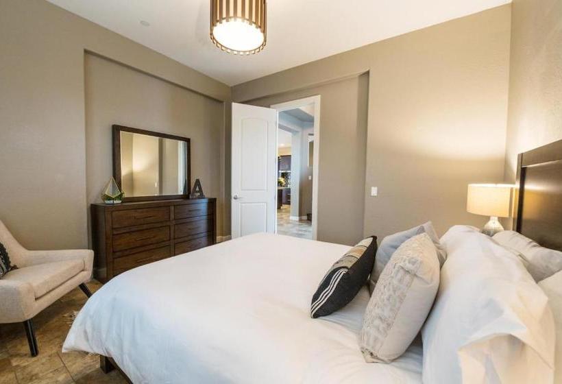 Amelia  Pueblo Viejo