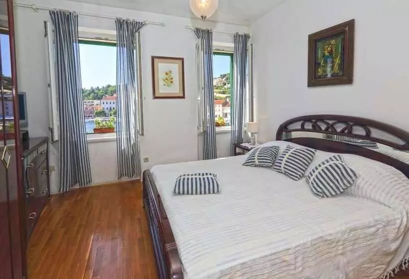 Apartment Hvar   Center Town