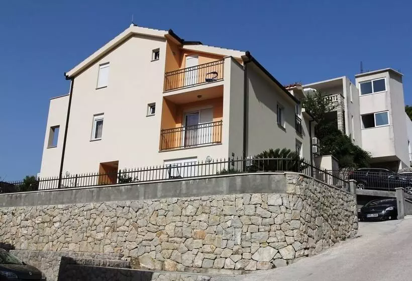 پانسیون Guest House Davor Tomas