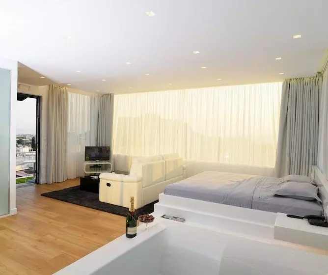 ペンション Majestic Homm Penthouse In The Heart Of Plaka