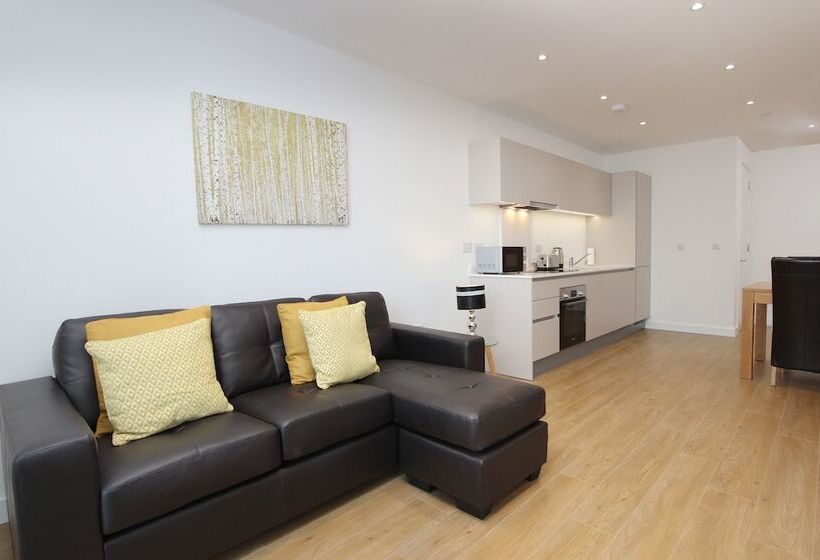 Royal Winchester House