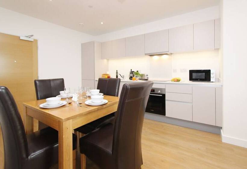 Royal Winchester House