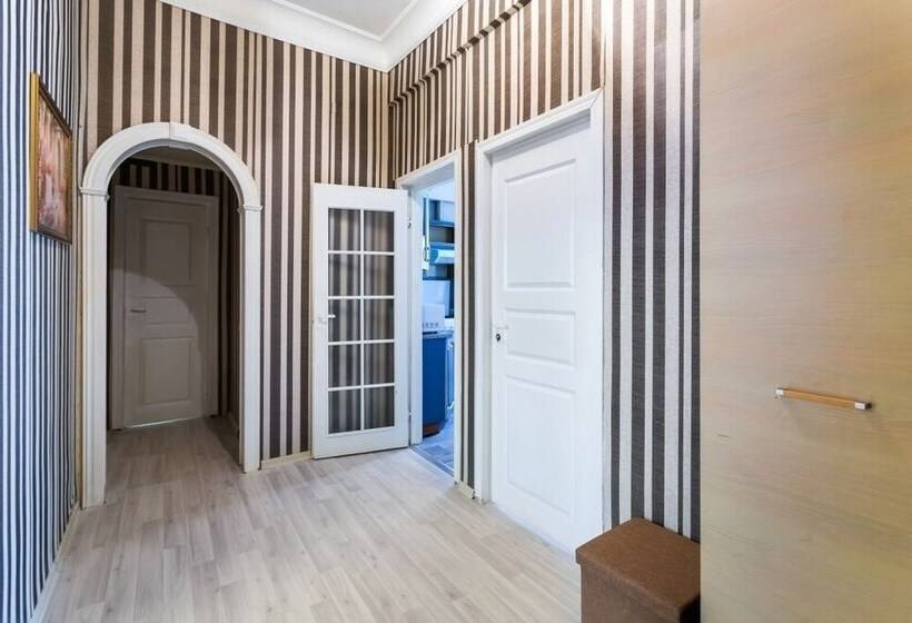 Apartment On Smolenskiy Bulevard 3