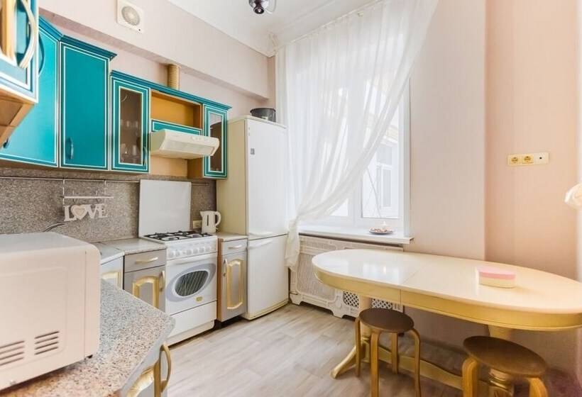 Apartment On Smolenskiy Bulevard 3