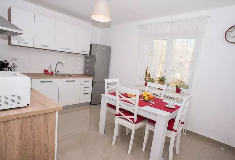 Apartments Ivona