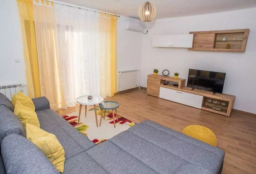 Apartments Ivona