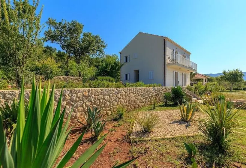 Hedera Estate, Villa Hedera Vii