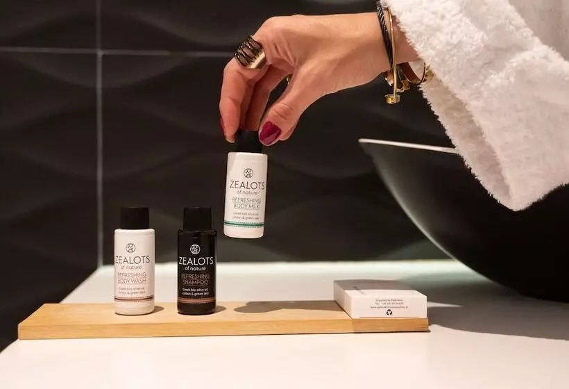 Hotelli Sette Suites & Rooms   Adults Only