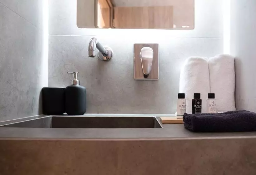 Hotelli Sette Suites & Rooms   Adults Only