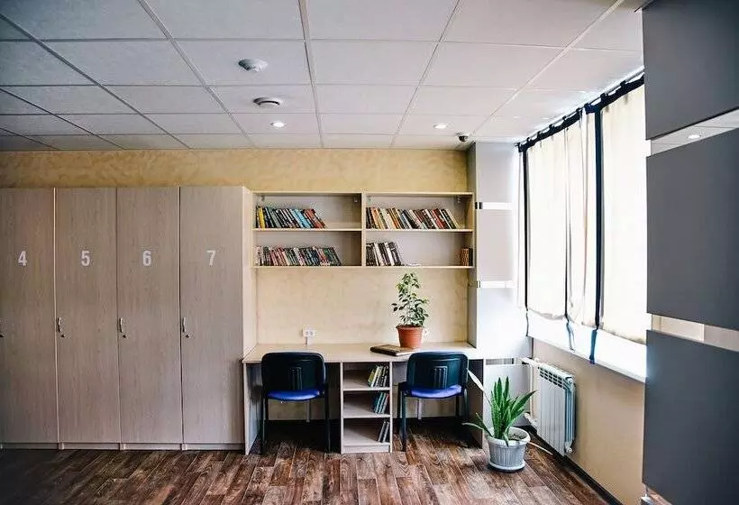 Ison   Hostel