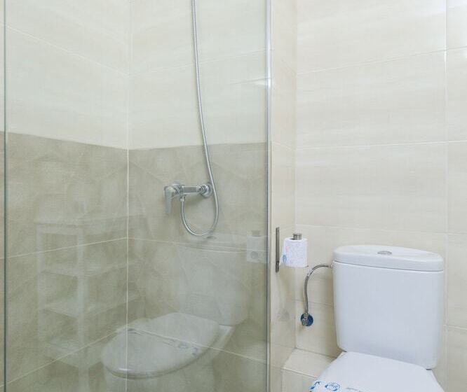 Oasis Be My Guest Castelldefels