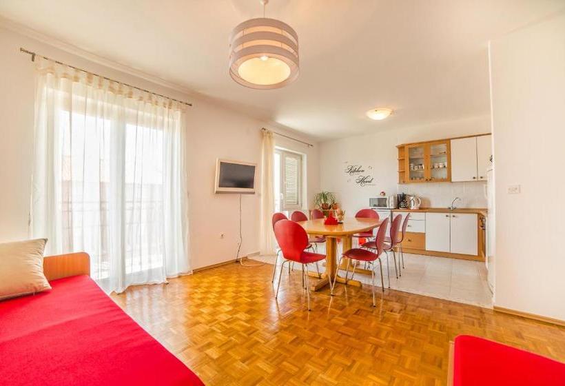 Apartment Lidija 4202