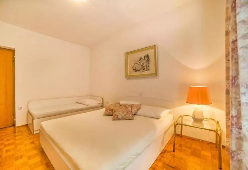 Apartment Lidija 4202